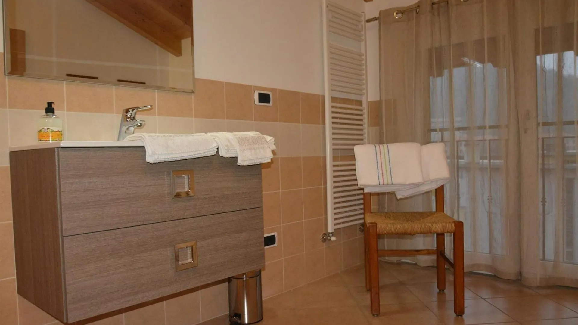 Monte Goj Apartments コモ 0*,  イタリア