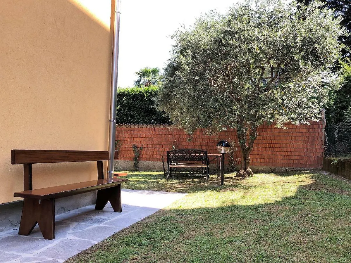 Monte Goj Apartments コモ 0*,  イタリア