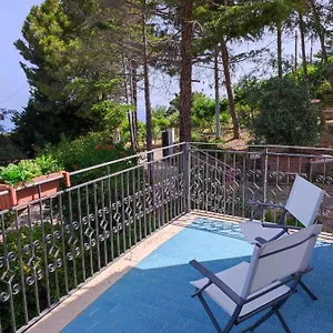 Bouganvilla , Cefalù Italie